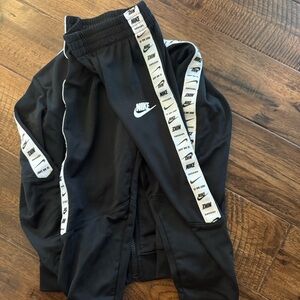 Nike Kids Black and White Jogger Set